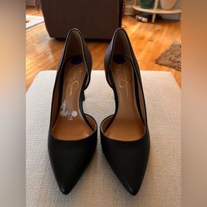 Jessica Simpson Black Leather Pumps never worn 8.5